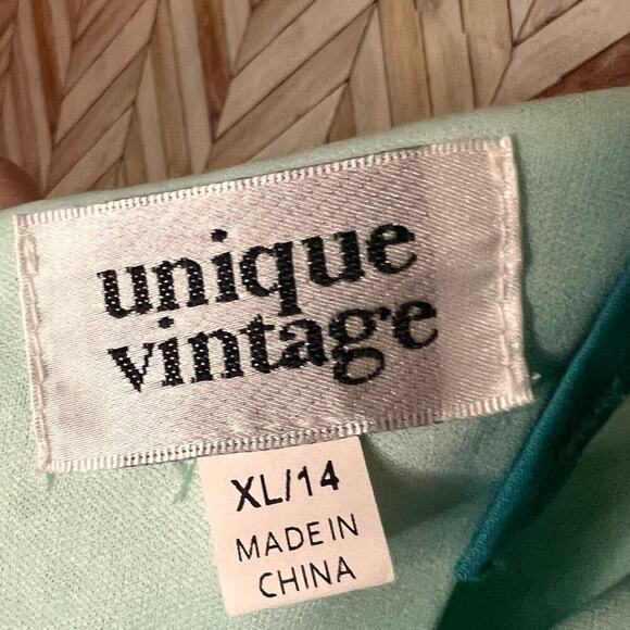 Unique Vintage Aruba‎ Blue Eyelet Rae Romper Women’s Size XL - Picture 6 of 6